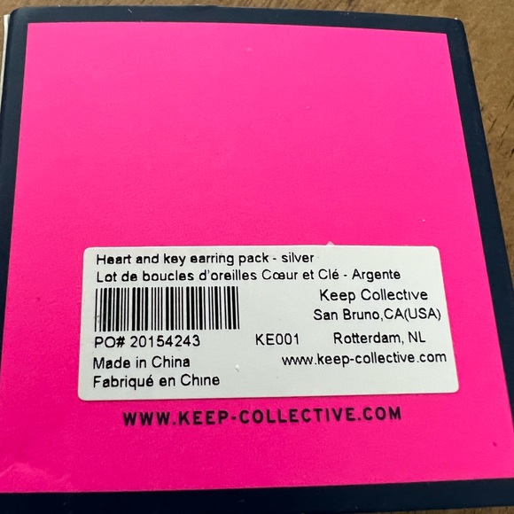 ❤️ Heart and 🗝 key Earrings Pack - NWT - Picture 3 of 6